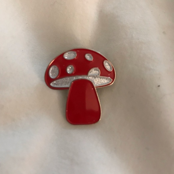 Accessories - Enamel Mushroom Pin